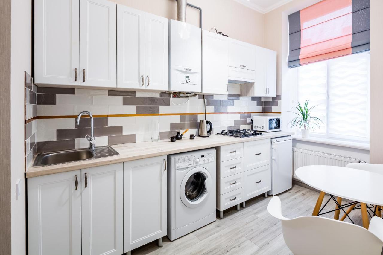 Old Town Cosy Apartment Lwów Zewnętrze zdjęcie