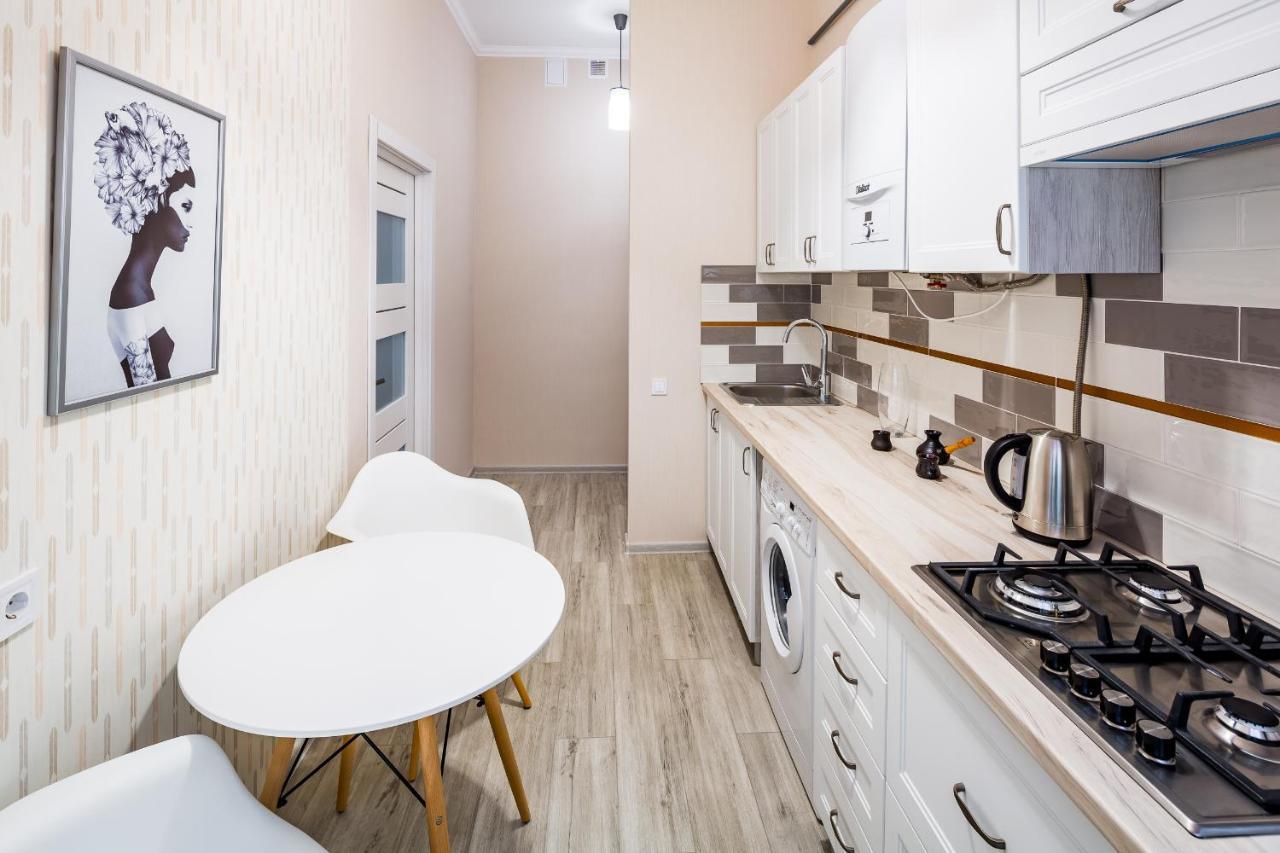Old Town Cosy Apartment Lwów Zewnętrze zdjęcie